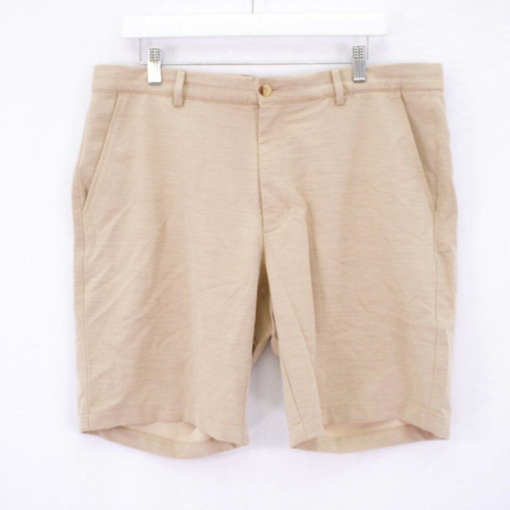 Greg Norman‎ Tan Polyester Spandex Shorts 38 / 8.5 Mid Rise Tagged 36